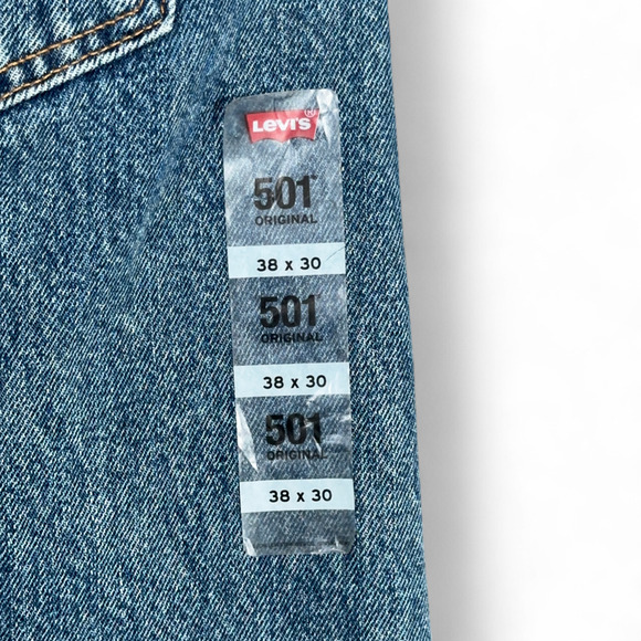 Levis 501 Jeans Mens 38x31 Blue Medium Wash Original Fit Straight Leg Button Fly - Picture 10 of 12